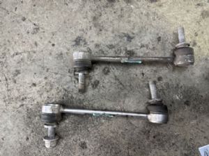 Land Rover Discovery L462 2017-on RF Sway Bar Link