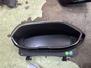 Peugeot 3008 II 2016-2018 Speedo