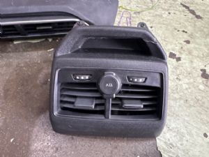 Peugeot 3008 II 2016-2018 Rear Air Conditioning Vent