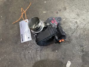Peugeot 3008 II 2016-2018 Throttle Body