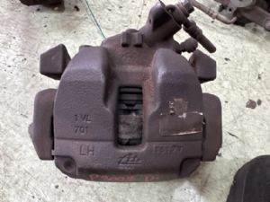 Peugeot 3008 II 2016-2018 LF Disc Brake Caliper