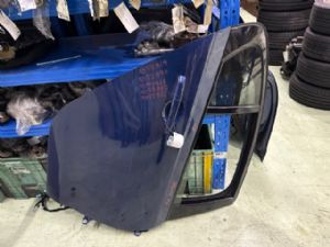Jaguar XE Series X760 2015-2017 RR Door Control Module