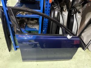 Jaguar XE Series X760 2015-2017 RF Door Regulator Motor