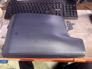 Jaguar XE Series X760 2015-2017 Centre Console Lid (Catch Only)
