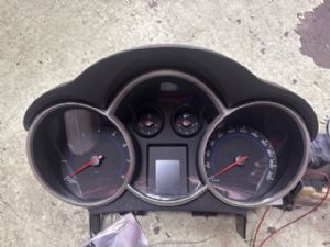 Chevrolet Cruze J300 2014-2016 Speedo