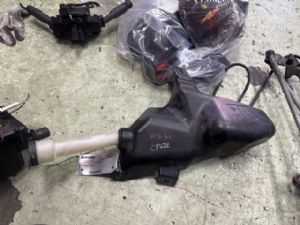 Chevrolet Cruze J300 2014-2016 Front Washer Bottle