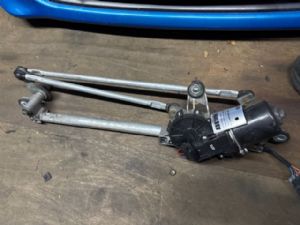 Chevrolet Cruze J300 2014-2016 Front Wiper Motor