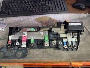 Mercedes-Benz Vito W447 2014-2017 Battery Fuse Box