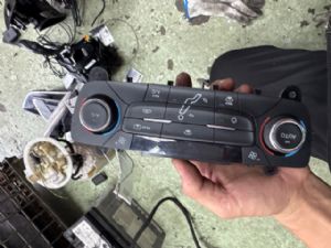 Ford Focus C346 2015-2018 Air Conditioning Switch