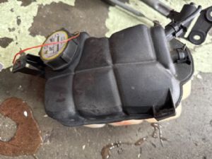 Land Rover Range Rover Evoque L538 2012-2018 Radiator Spare Tank