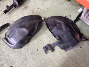 Land Rover Range Rover Evoque L538 2012-2018 LF Guard/Fender to Cowl Side Seal