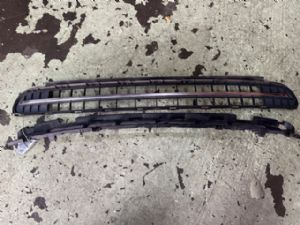Mini Clubman 1972 Front Bumper Grille Lower
