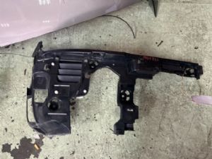 Mini Clubman 1972 Rear Bumper Retainer LR