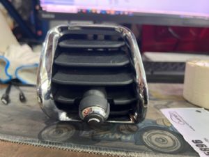 Mini Clubman 1972 Dash Vent Surround RH