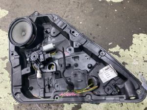 Mercedes-Benz GLA180 X156 2014-2016 LR Door Regulator Motor