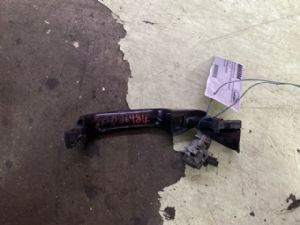 Mercedes-Benz GLA180 X156 2014-2016 RF Door Exterior Handle