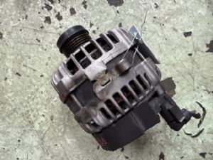Mercedes-Benz GLA180 X156 2014-2016 Alternator