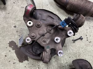 Mercedes-Benz GLA180 X156 2014-2016 RR Knuckle