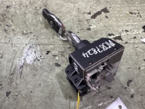 Mercedes-Benz GLA180 X156 2014-2016 Ignition Lock Assembly