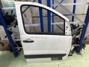 Citroen Dispatch G9 2013-2016 RF Door Regulator Motor