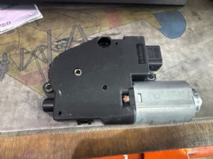 Peugeot 3008 II 2016-2018 Sun Roof Motor