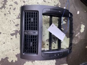 Citroen Dispatch G9 2013-2016 Dash Vent Surround Centre