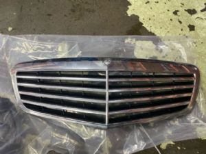 Mercedes-Benz S Class W221 2006-2011 Grille