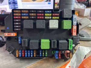 Mercedes-Benz S Class W221 2006-2011 Fuse Box