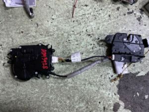 BMW 216D F46 Tailgate Lock Assy