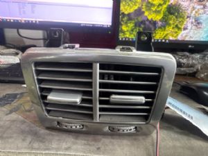 Mercedes-Benz S Class W221 2006-2011 Rear Air Conditioning Vent