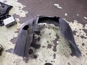 Mini Cooper S R52 Convertable 2001-2004 RF Guard/Fender to Cowl Side Seal