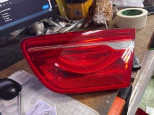 Jaguar XE Series X760 2015-2017 R Boot Light