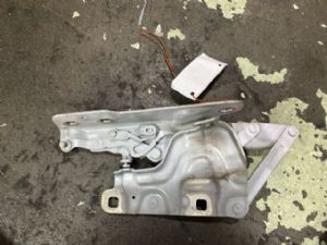 Jaguar XE Series X760 2015-2017 R Bonnet Hinge 