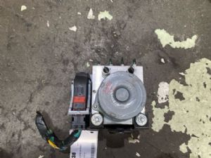Jaguar XE Series X760 2015-2017 ABS Pump