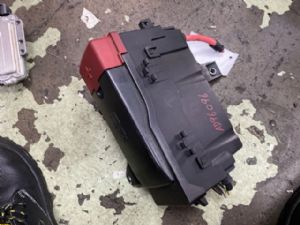 Jaguar XE Series X760 2015-2017 Battery Fuse Box