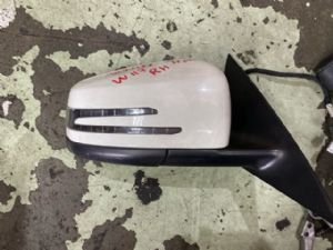 Mercedes-Benz CLA W117 2015 - 2019 RF Door Elec Mirror