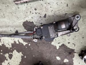 Porsche Cayenne 955 2003-2007 Front Wiper Motor