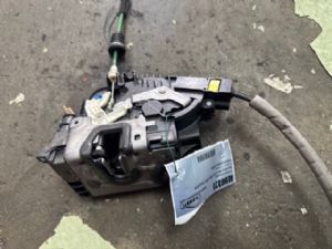 Mercedes-Benz GLC 250d C253 2015-2019 LR Door Actuator