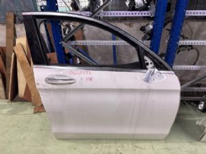 Mercedes-Benz GLC 250d C253 2015-2019 RF Door Complete