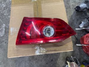 Infiniti Q50 Q50 2016-on R Boot Light