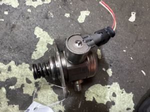 BMW 6 Series F13 640i F13 High Pressure Fuel Pump