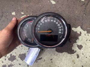 Mini Countryman F60 2017-2019 Speedo