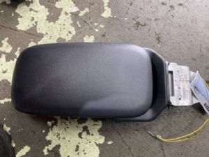 Mini Countryman F60 2017-2019 Centre Console Lid (Catch Only)