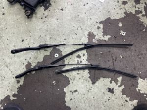 Mini Countryman F60 2017-2019 Front Wiper Arm