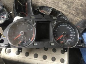 Volkswagen Passat 3.5C 2012-2015 Speedo