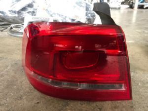 Volkswagen Passat 3.5C 2012-2015 L Tail Light