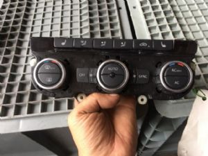 Volkswagen Passat 3.5C 2012-2015 Air Conditioning Switch