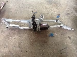 Volvo S60 2000-2009 Front Wiper Motor