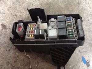Volvo S60 2000-2009 Fuse Box