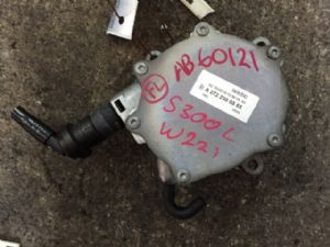 Mercedes-Benz S Class W221 FL 2012-2015 Engine Vacuum Pump